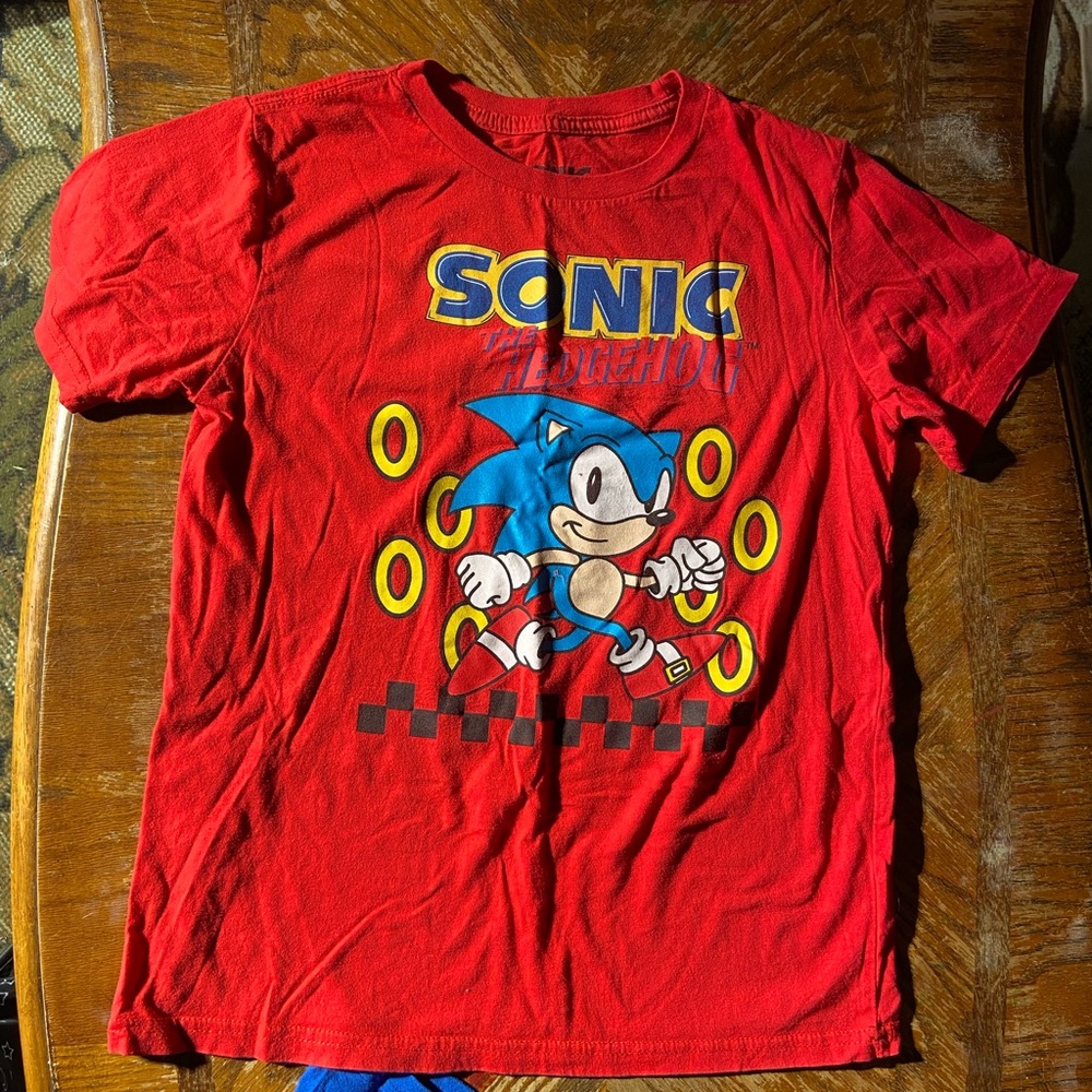Sonic T-shirt bundle(5 shirts) boys 10/12 - Picture 6 of 6